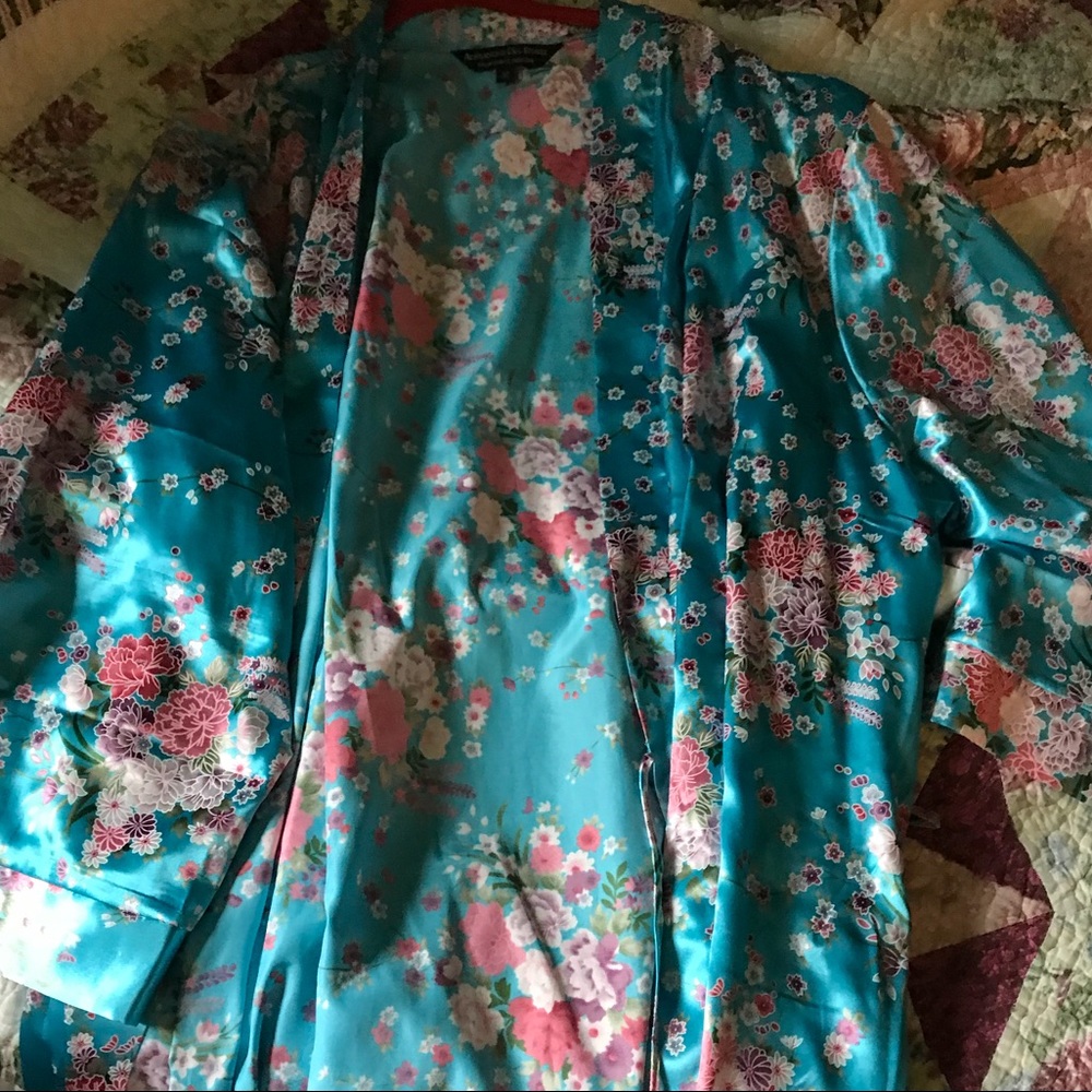 Floral robe